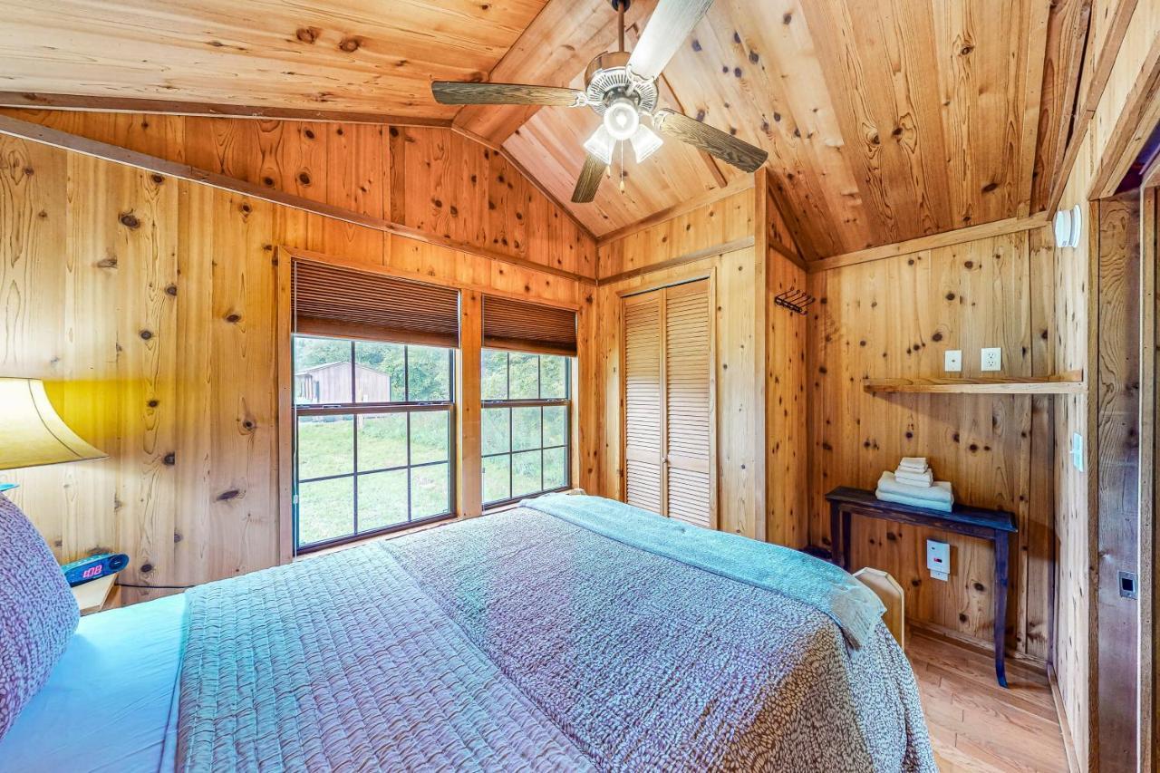 Seneca Lake Serenity Hector Exterior photo